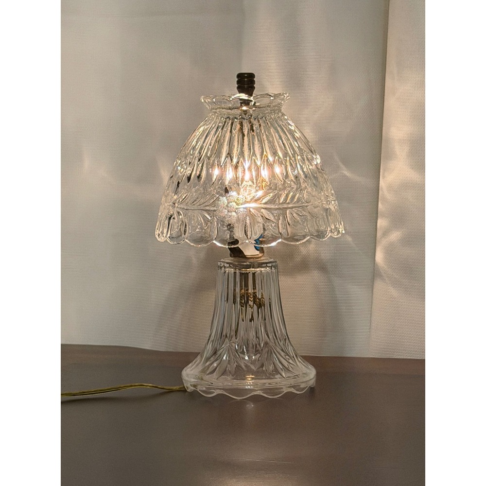 Vintage Crystal Glass Accent Lamp Etched Floral Shade Hollywood Regency